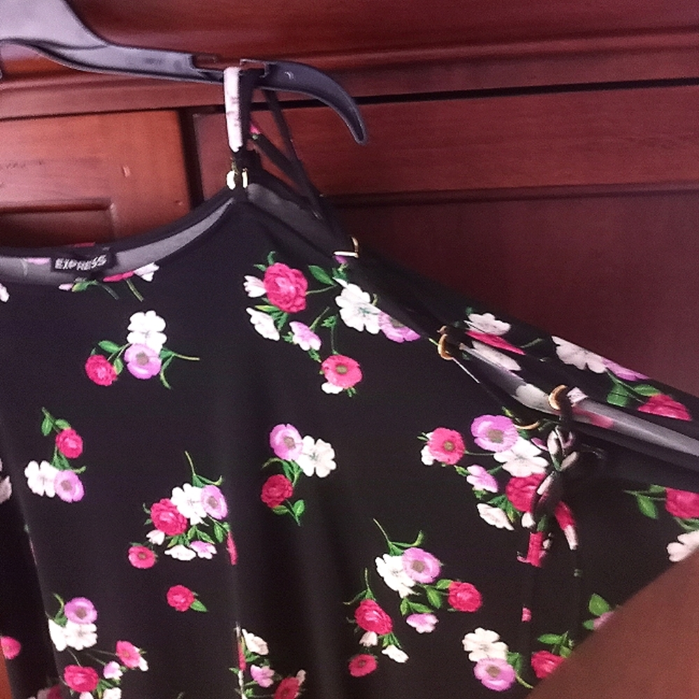 💋Express floral blouse 💋 - Picture 9 of 10